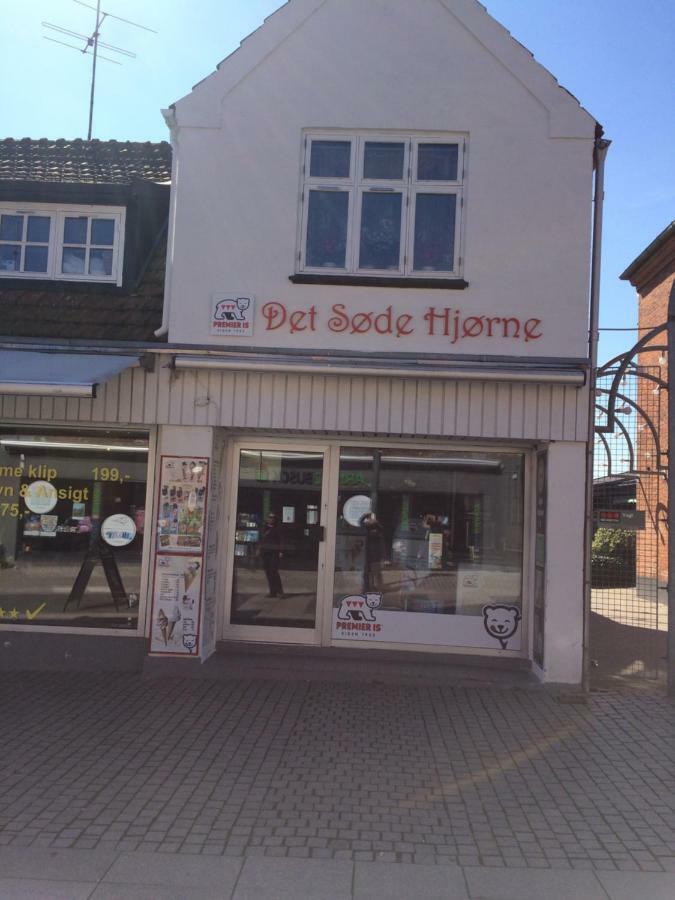Pegasus Bed And Breakfast Helsinge Exterior foto